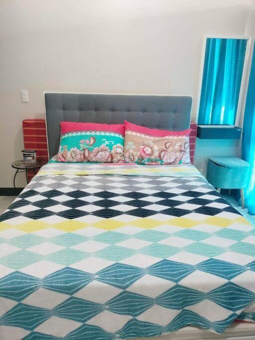 Cubao Manhattanheights U31N Tb, Studio Unit Manila Exteriör bild