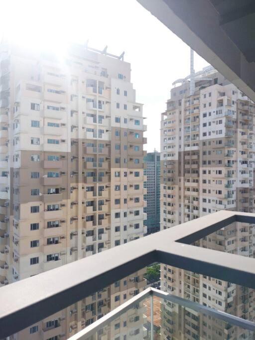 Cubao Manhattanheights U31N Tb, Studio Unit Manila Exteriör bild